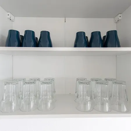 Raj Living - Monteurwohnungen - 3 Schlafzimmer - Kueche - Balkon - Waschmaschine - 25 Min Zur Messe Dus Apartment *