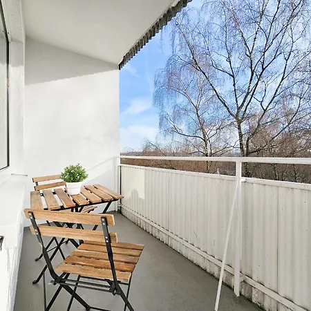 Raj Living - Monteurwohnungen - 3 Schlafzimmer - Kueche - Balkon - Waschmaschine - 25 Min Zur Messe Dus *