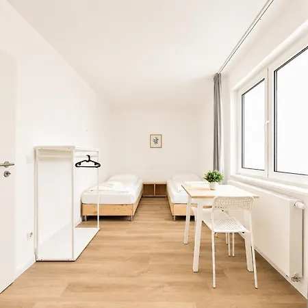 Lägenhet Tolstov - Monteurwohnungen Mit Balkon Und Waschmaschine *