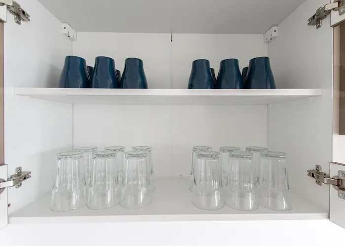 Tolstov - Monteurwohnungen - 3 Schlafzimmer - Kueche - Balkon - Waschmaschine - 25 Min Zur Messe Dus Lejlighed *