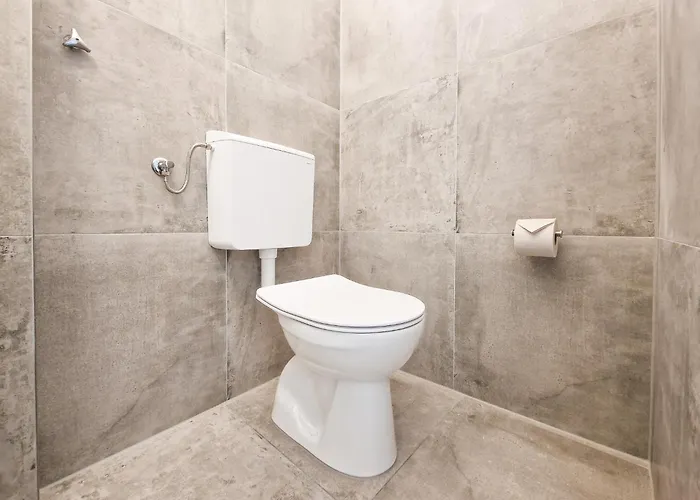 Tolstov - Monteurwohnungen - 3 Schlafzimmer - Kueche - Balkon - Waschmaschine - 25 Min Zur Messe Dus Lejlighed Heiligenhaus